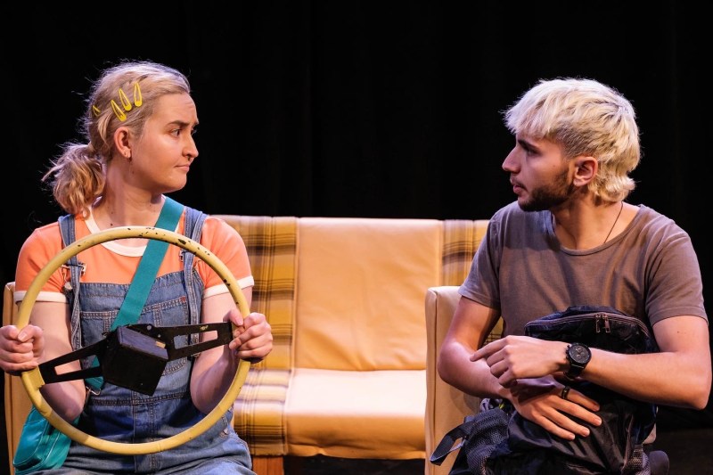 anna clark actor hit me baby